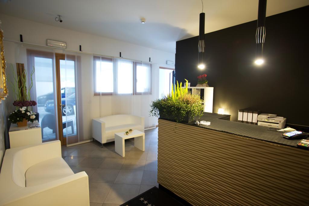 Lacroma Aparthotel 그라도 외부 사진